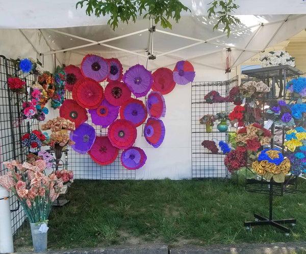 Wall O'Flowers Backdrop: 14 poppies