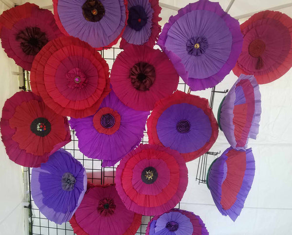 Wall O'Flowers Backdrop: 14 poppies